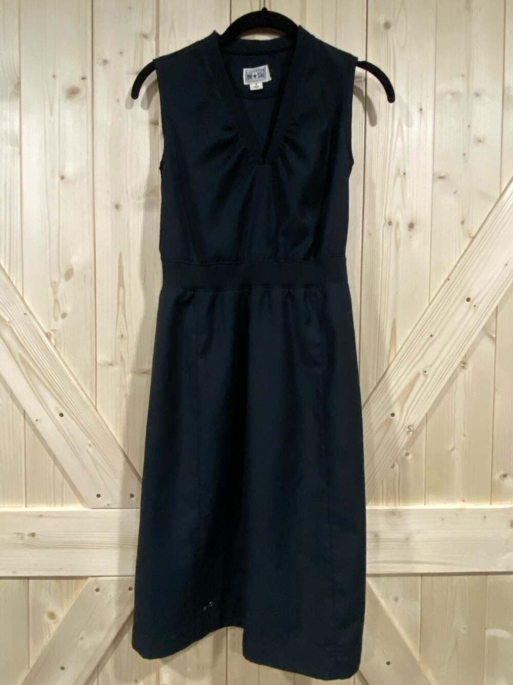 Converse One Star Black Sleeveless V-Neck Midi Dress Size 4